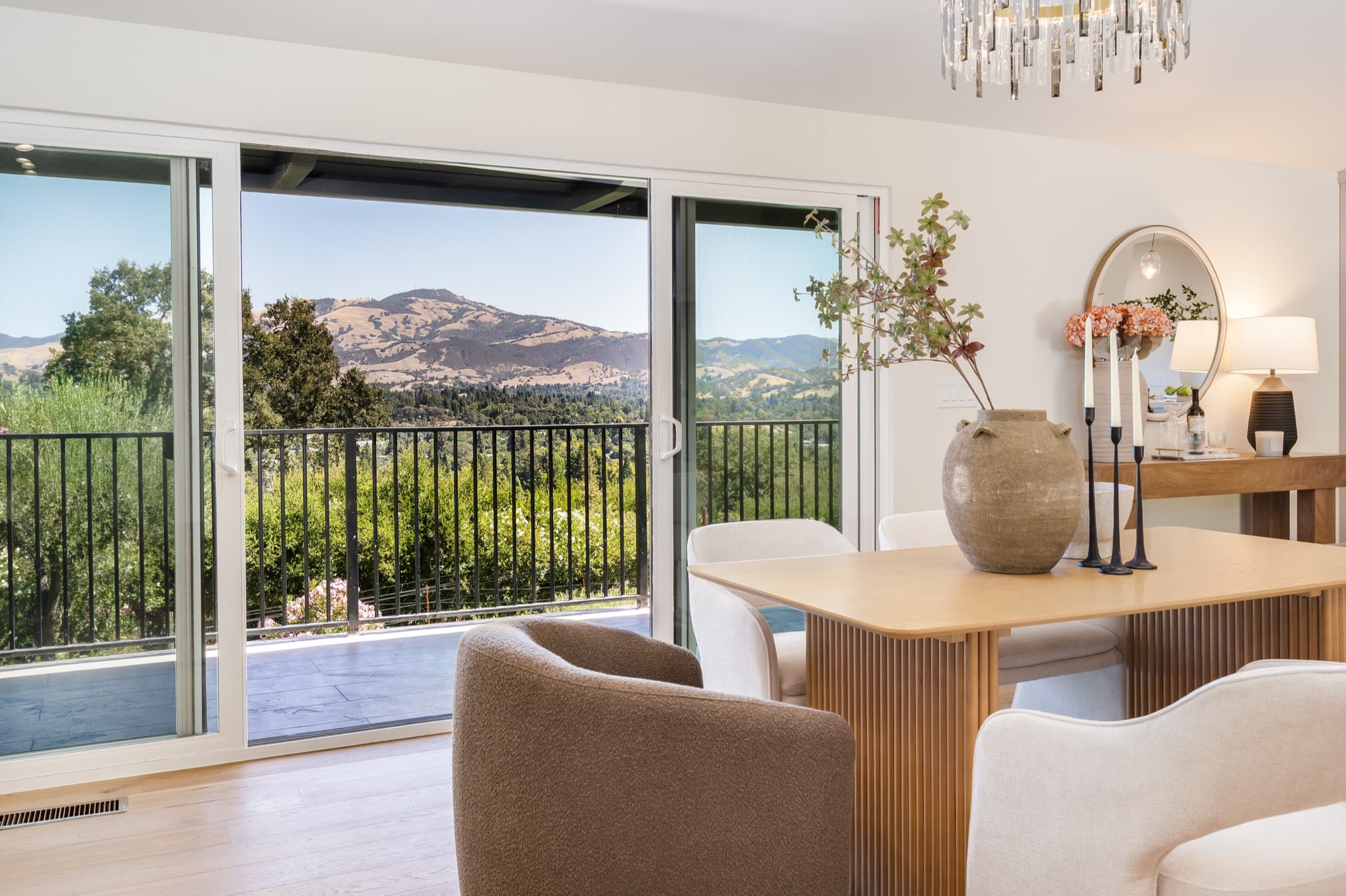 481 Montcrest Place. The dining area, with sliding doors onto the covered deck and the Mount Diablo view.